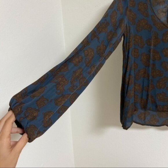 For Love and Lemons 100% silk V neck long sleeves top blouse - Picture 3 of 6